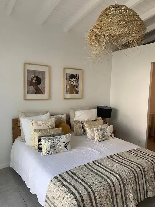 Villa A 100 M A Pied De La Plage サンタンヌ グアドループ